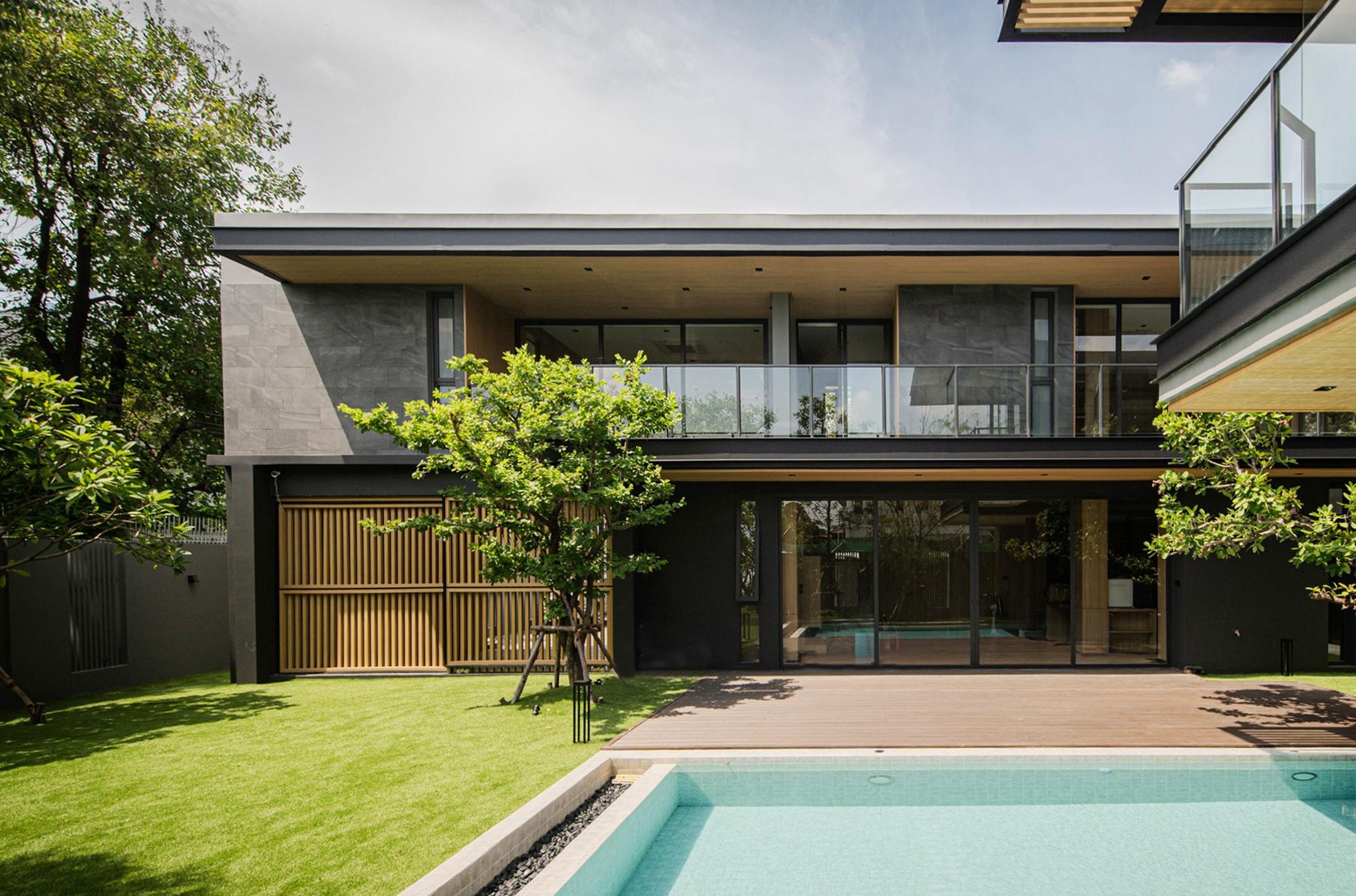 Ari Residence